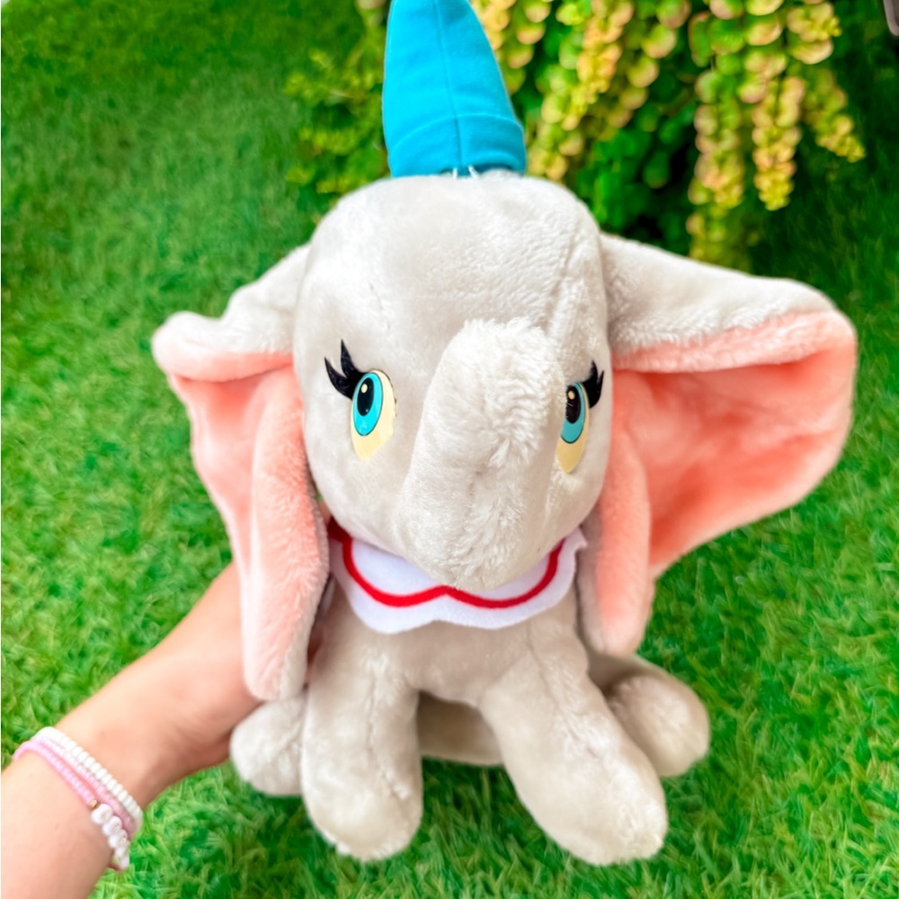 1990 Vintage DUMBO the Elephant Plush Cuddle Toy 10" Disney World Store